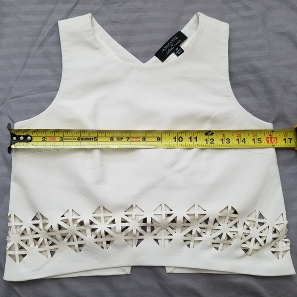 Lovers + Friends | Monica Rose, Lucia crop top - Picture 7 of 8